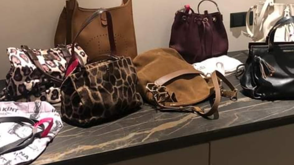 Taschen helfen Frauen